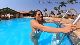 Brunette Woman Desired To Engage In Sexual Activity With Me Outdoors, Mr. Matusalem - Natzinha Morena
